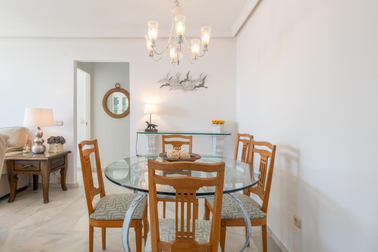Apartamento Familiar Vistas Al Mar By Rent Me Estepona Kültér fotó