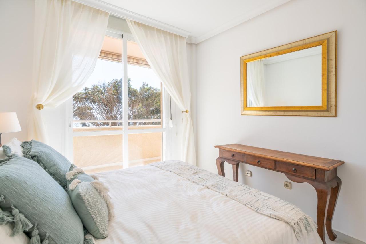 Apartamento Familiar Vistas Al Mar By Rent Me Estepona Kültér fotó
