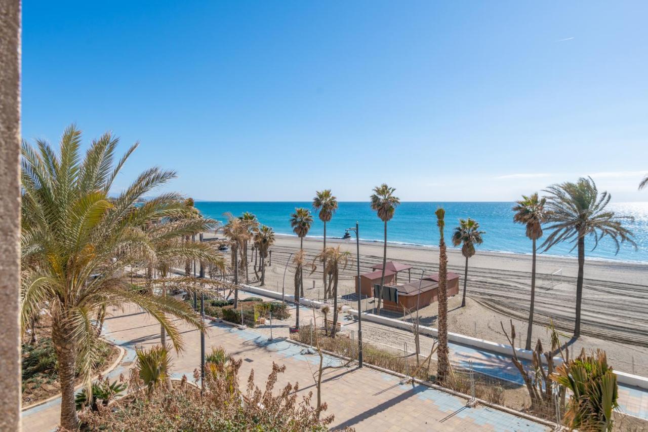 Apartamento Familiar Vistas Al Mar By Rent Me Estepona Kültér fotó