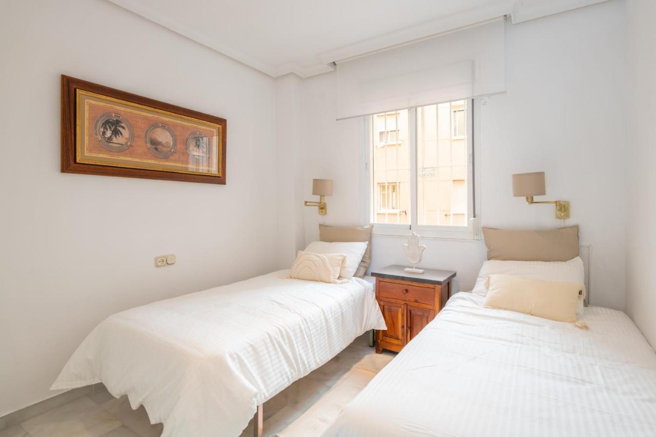 Apartamento Familiar Vistas Al Mar By Rent Me Estepona Kültér fotó